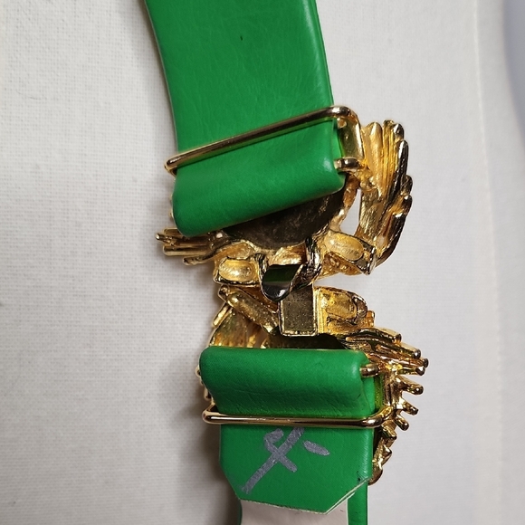 Vintage Green Belt with Gold Pinecone Buckle - Picture 4 of 7